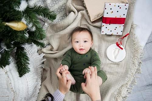 Pearhead baby first Christmas holiday keepsake gift box for new parents