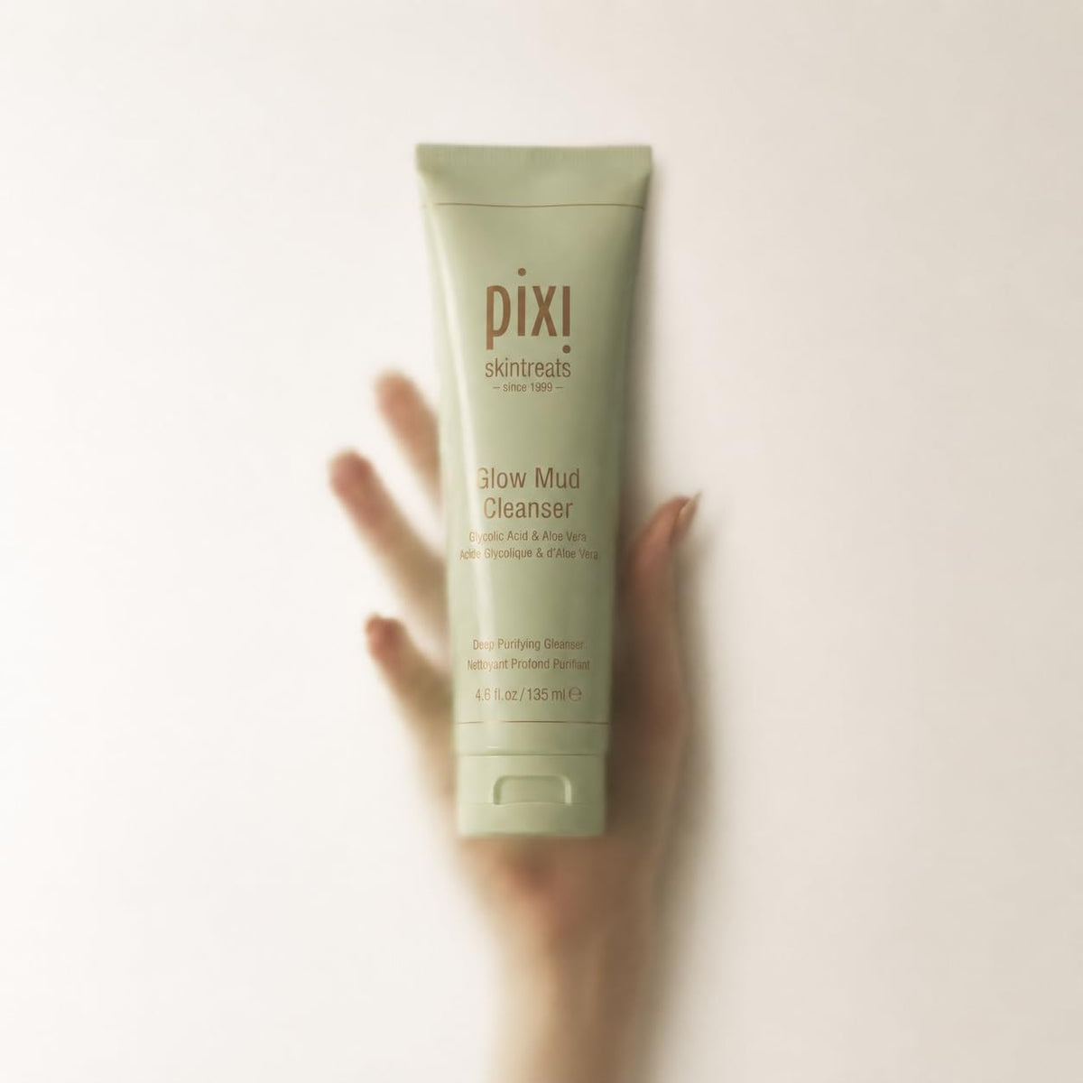 Pixi skincare glow mud cleanser for healthy and glowing complexion