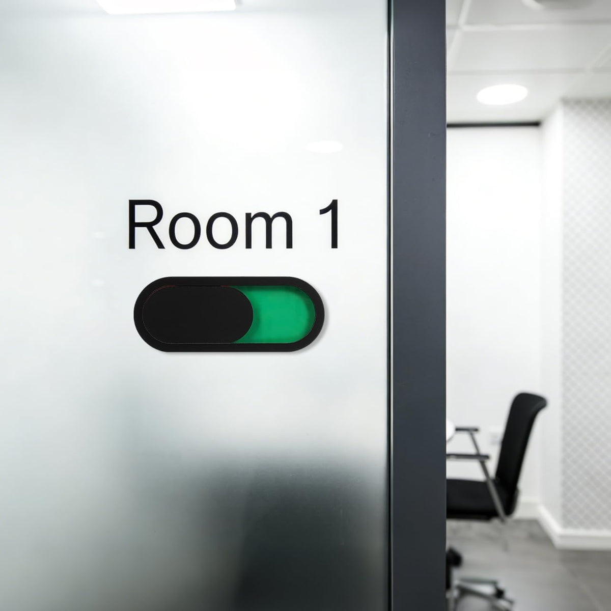 MAGICLULU sliding door status indicator mounted on office wood door