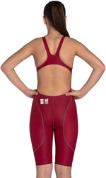Arena junior racing suit side profile kneeskin length