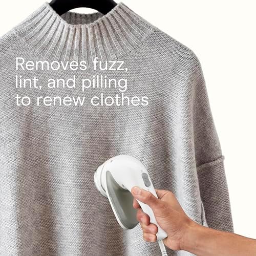 Ergonomic grip design of Conair rechargeable garment shaver