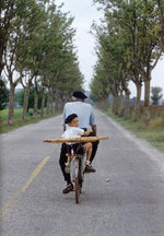 Elliott Erwitt's Kolor: New Edition - Image 7