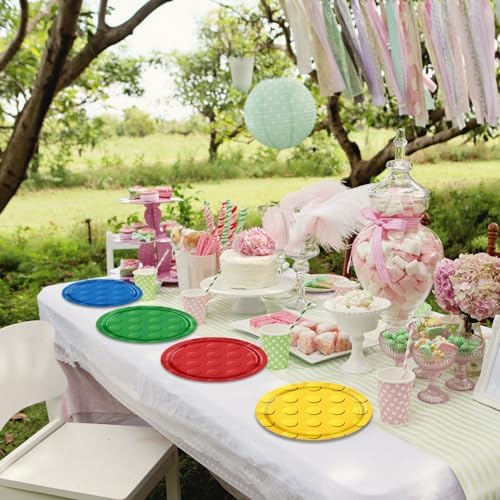 Full contents of the 80 piece building blocks party supply set