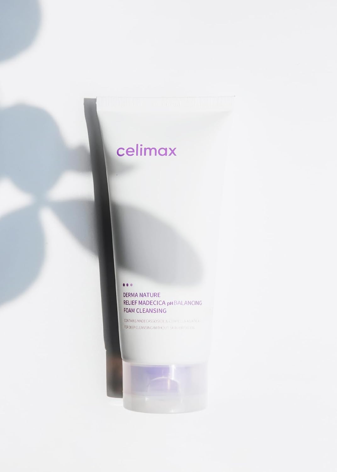 Celimax low pH foaming face wash texture showing rich microbubbles on hands