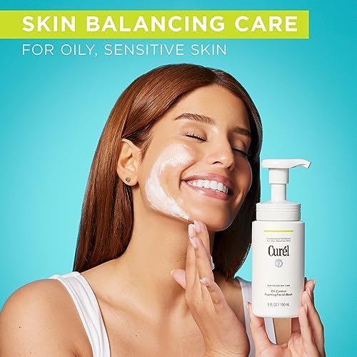 Oil Control Foaming Face Wash - Image 3