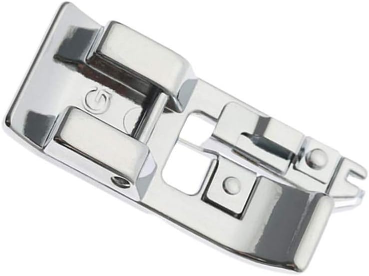 Side angle of sewing machine overcasting foot for edge finishing