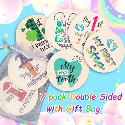 Close up of Roranic double sided wooden milestone disc for baby photos