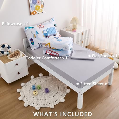 Fitted bottom sheet and flat sheet from the NacoMoco nursery collection showing stitch quality.