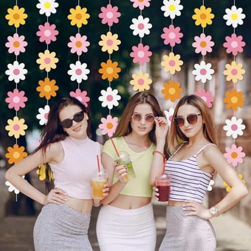 Dimension reference showing the 39.4 inch length of the Pasimy groovy daisy paper garland.