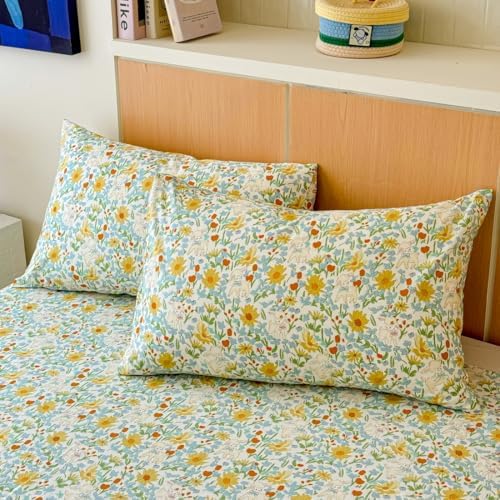 BlueBlue hundred percent cotton floral duvet cover showcasing the interior corner ties functionality