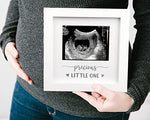 Blinking Stars pregnancy reveal gift set elegantly packed inside its premium presentation box.