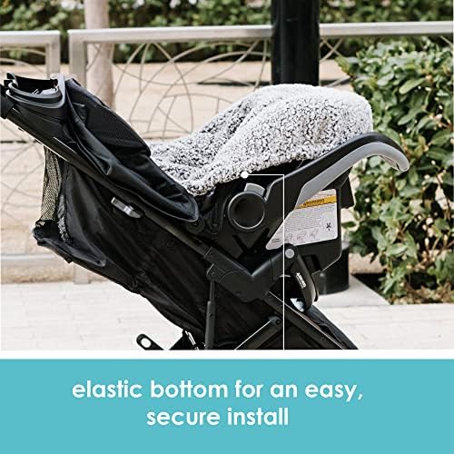 Elastic bottom feature of JJ Cole winter car seat cover