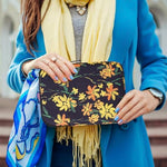 Lasitalla e-reader sleeve with front pocket open