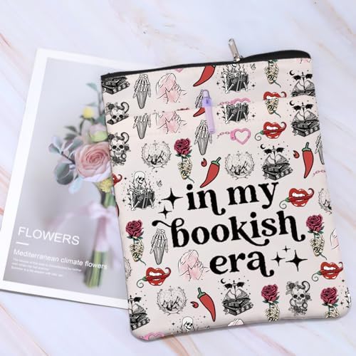 Book sleeve showing exterior pocket for reading accessories