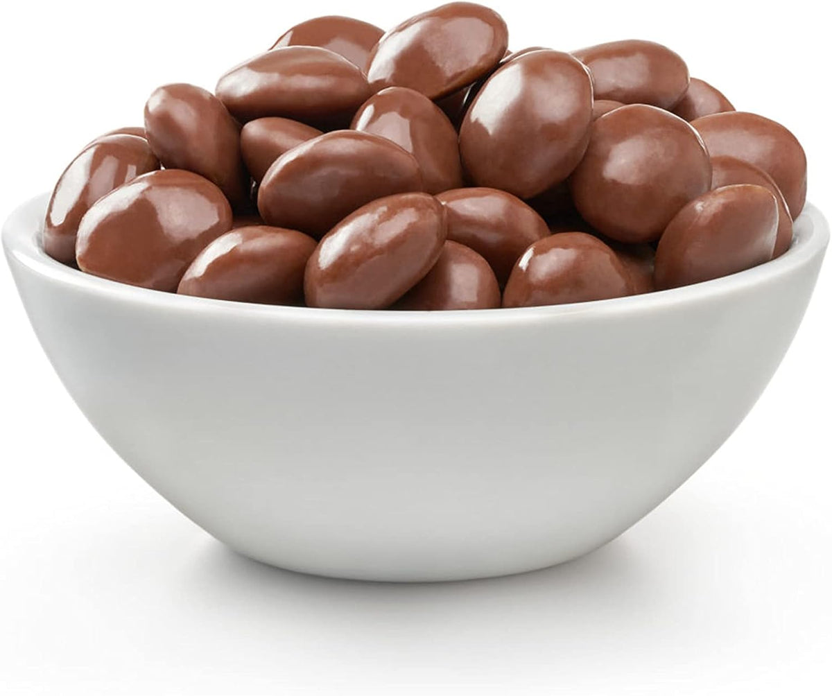 Imported Milk Duds snack box showcasing ingredients and nutritional facts