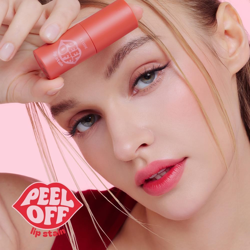 Hydrating hydrogel tint swatch in shade Cacao Shell on lips