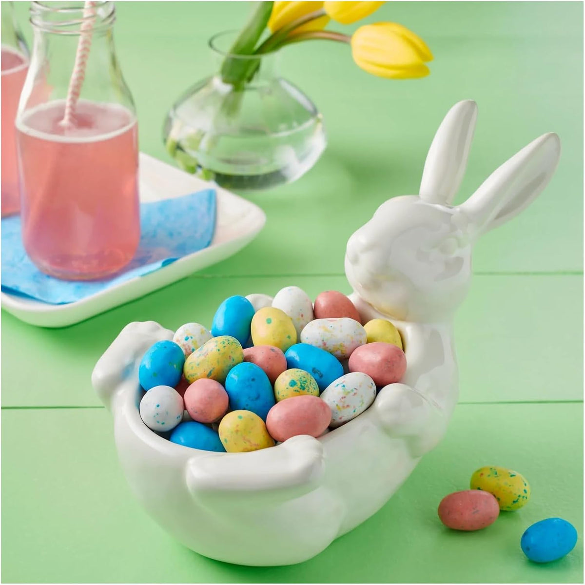 Whoppers Robin Eggs branded retail packaging for USA candy