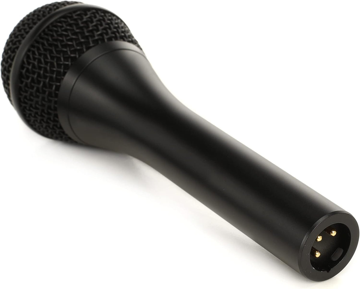 Audix OM7 hypercardioid microphone packaged with storage pouch and clip