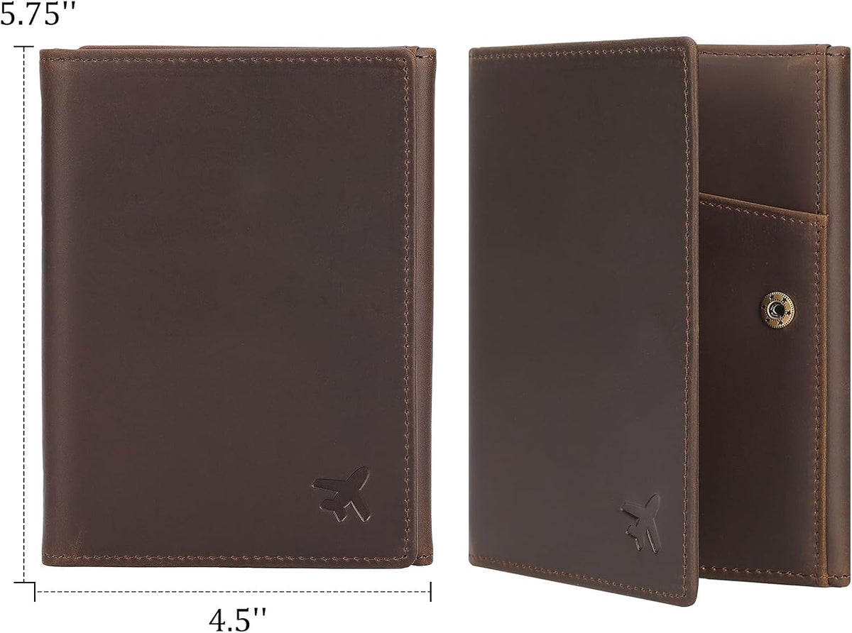 Polare pilot wallet exterior featuring the AirTag slot