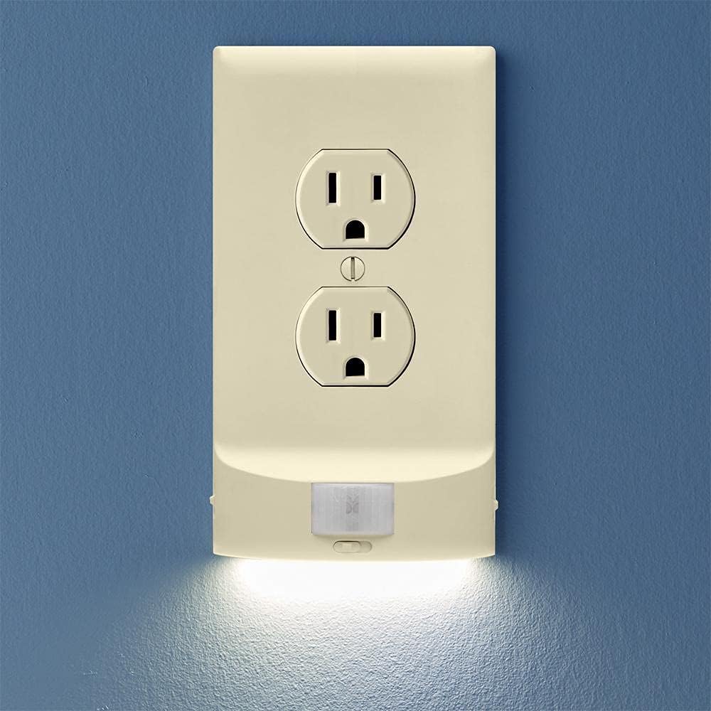 SnapPower single motionlight front view wall plate