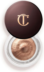 Close up of Charlotte Tilbury Eyes to Mesmerise metallic finish