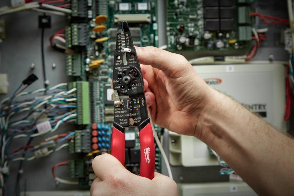 Professional Milwaukee multi-purpose tool packaged for USA import
