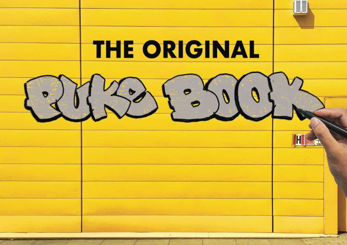 The Original PUKEBOOK pro blackbook graffiti sketchbook witch images of spots, walls, trains, trucks, cars, subway and more: 90 pages of spots to ... and painting with various kinds of markers - Image 1
