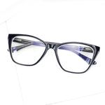 JCUANGR cat eye nearsighted glasses front view for women