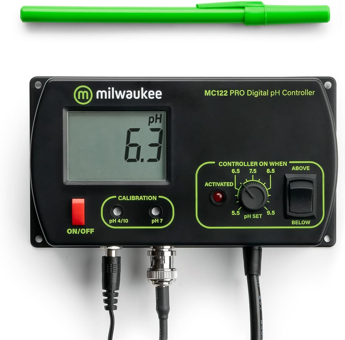 Milwaukee pH controller display and control knobs
