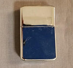 Close up of the detailed Delaware state flag graphic on the metal wallet