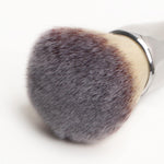 DANNEASY multi-functional blush and powder brush top angle
