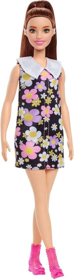 Barbie Fashionistas Doll #198, Petite with Curly Black Hair, Retro Floral Clothes & Accessories Including Platform Sandals & Earrings - Image 10