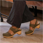 Dansko women's lucia closed toe angle