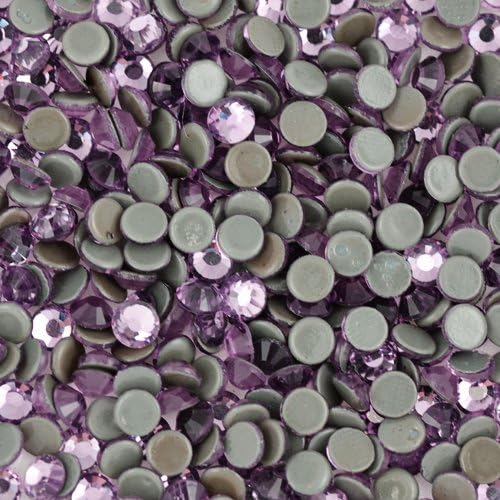 Pellosa machine cut hot fix rhinestone front view in light amethyst