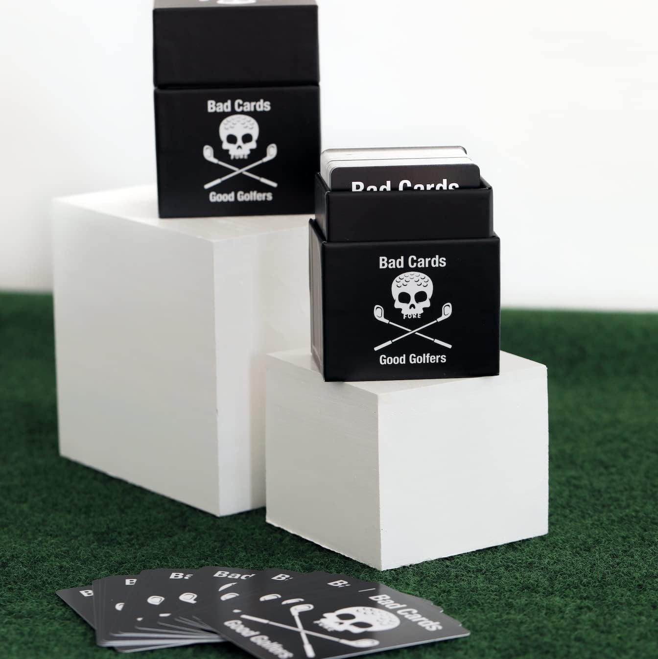 Bad Cards Fore Good Golfers interactive golf card game box front view
