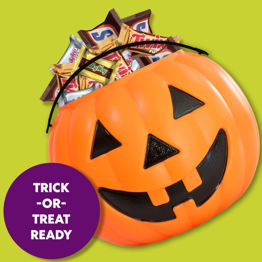 Back of Mars Halloween candy variety pack displaying nutrition facts and ingredients