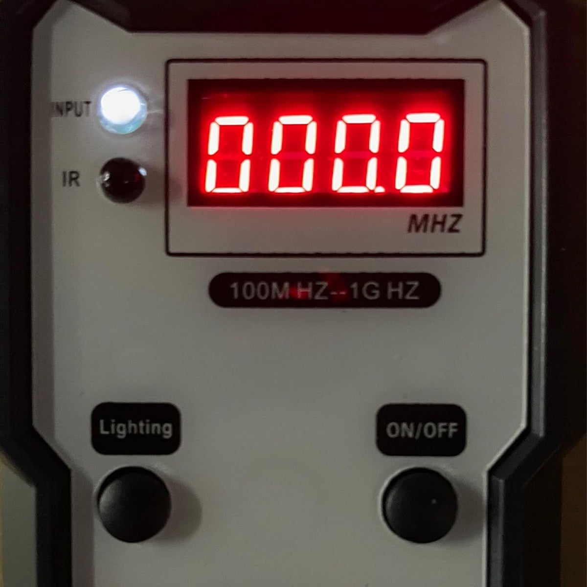 Pyhodi portable frequency meter in packaging layout