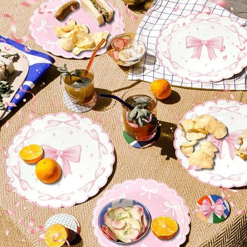 Display of 9 inch dinner plates and 7 inch dessert plates