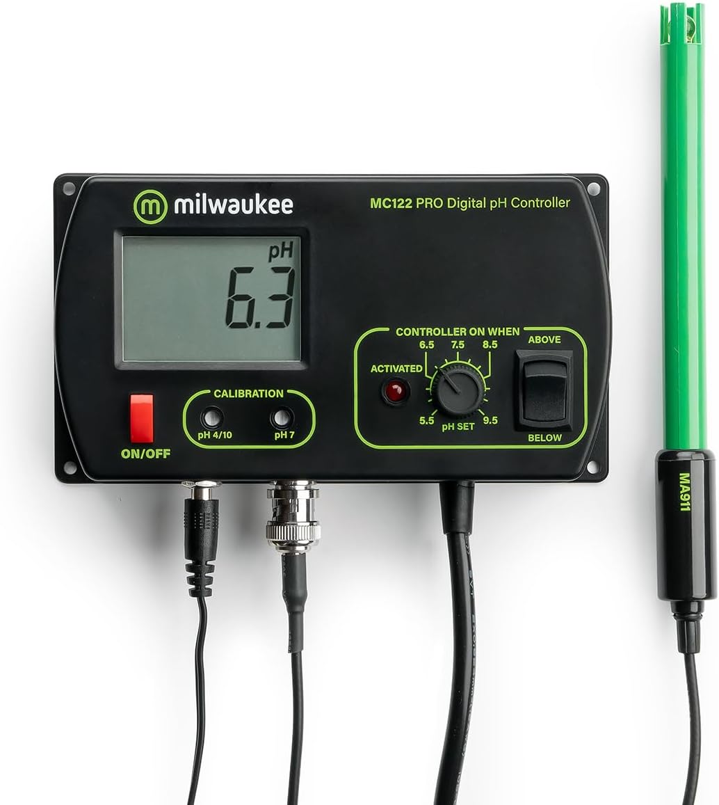 Milwaukee MC122US pH controller front view digital device