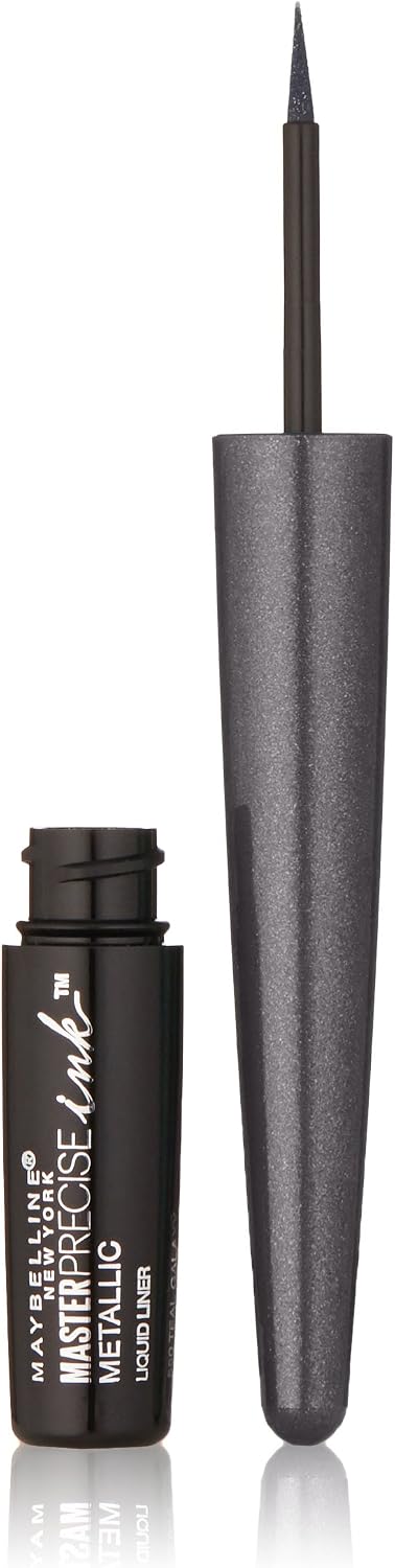 Waterproof metallic eyeliner texture view