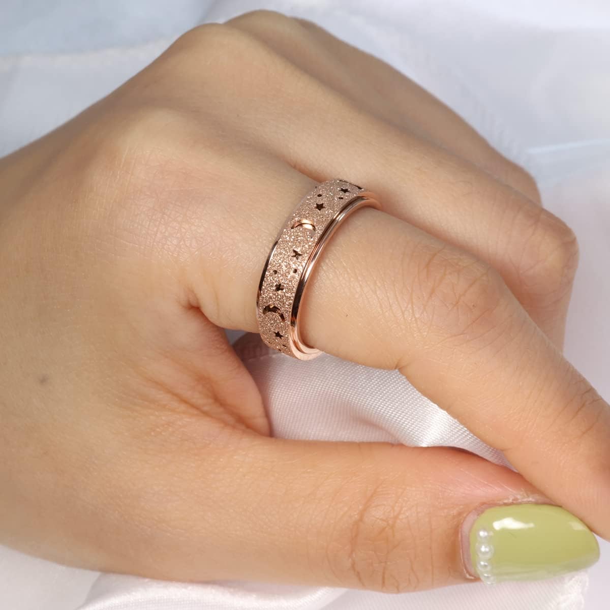 Mhwtty stress relief fidget ring worn on hand