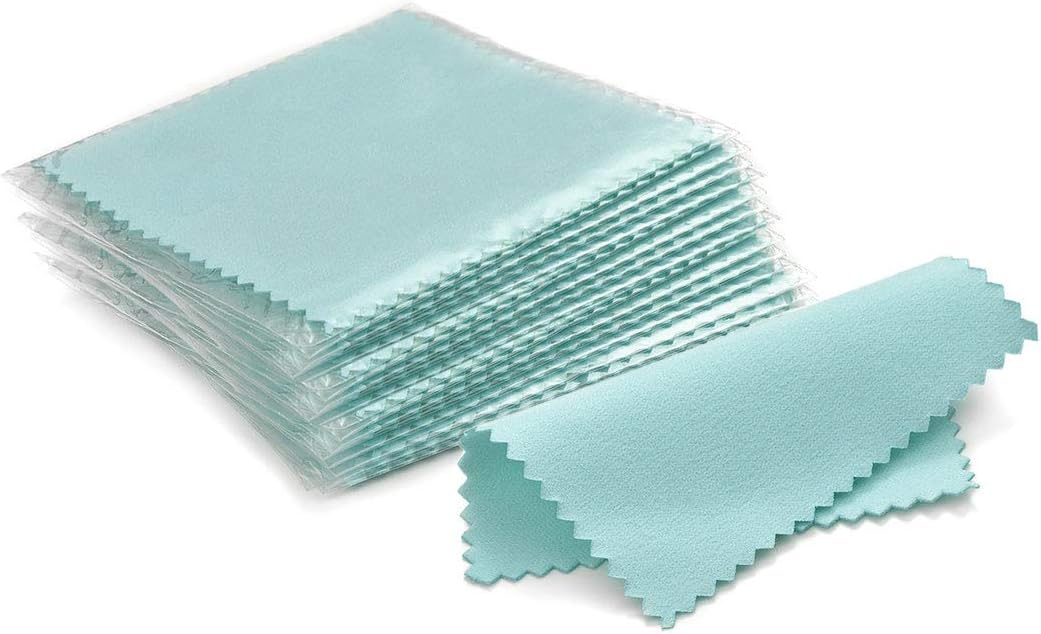 SEVENWELL jewelry cleaning cloth front view with packaging