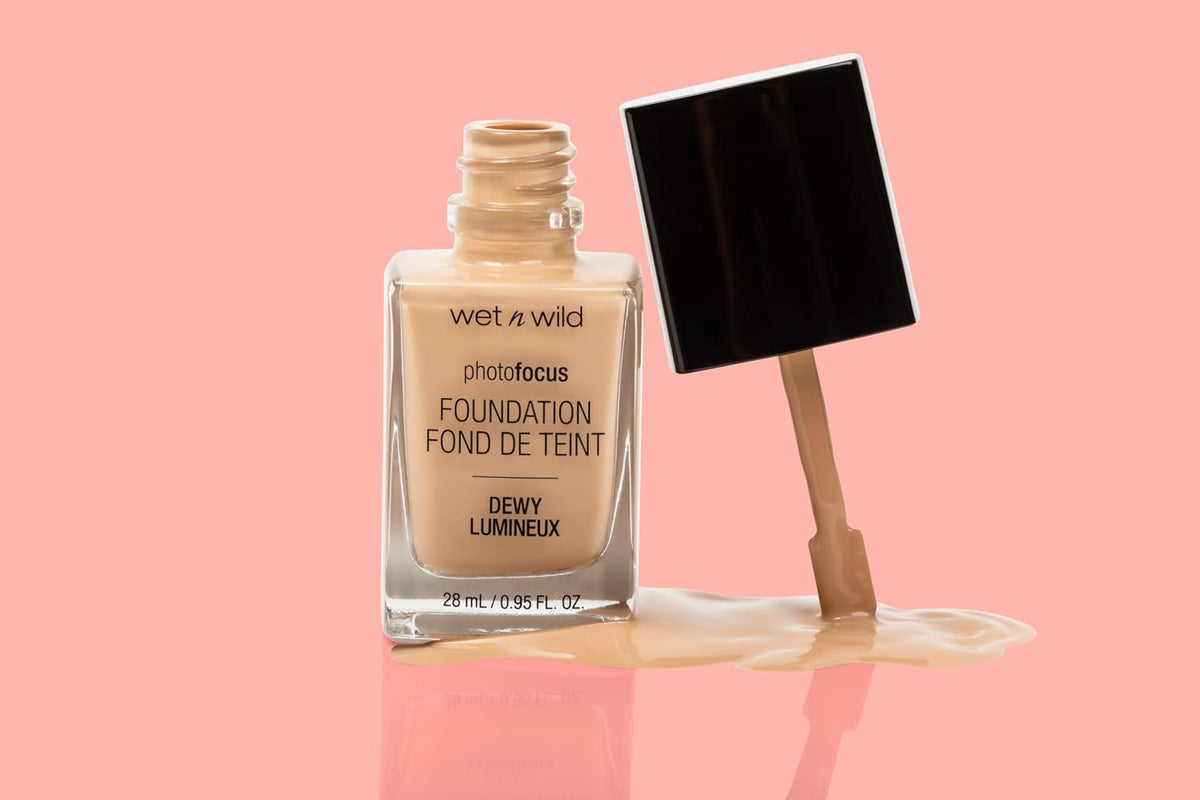 wet n wild Photo Focus Dewy Foundation Golden Beige - Image 10