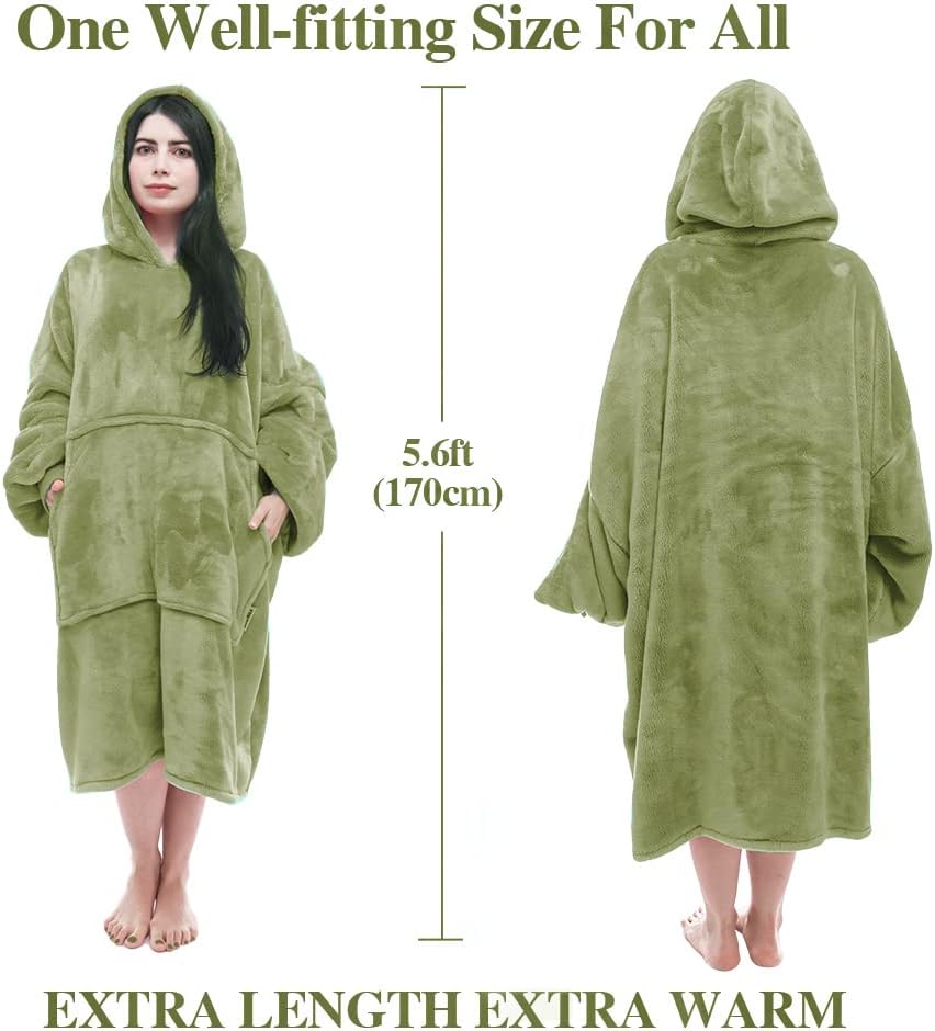 Miss Mila sweatshirt blanket with kangaroo pocket