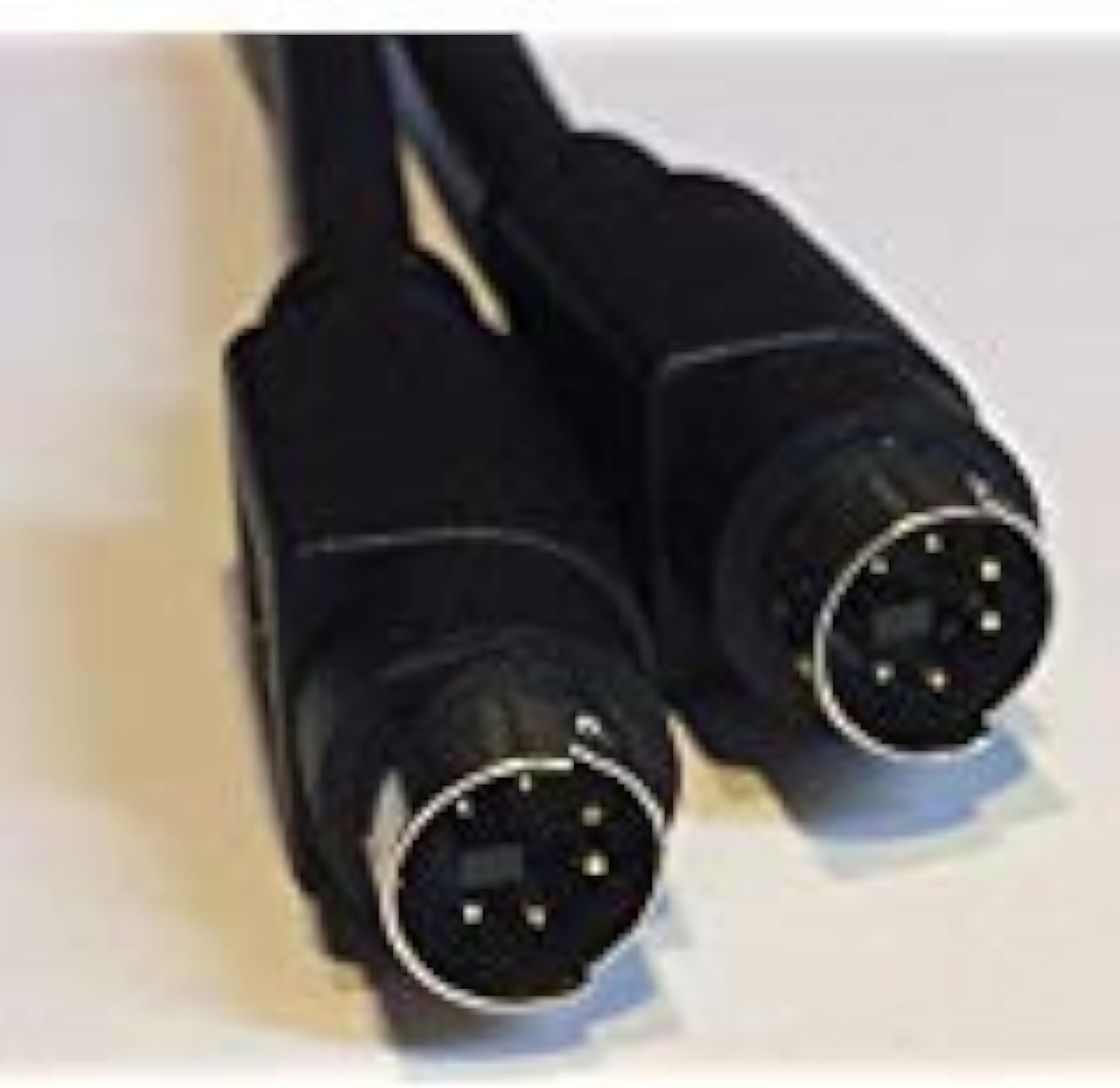 Kray Cables Mini Din 6 Pin male to male 25 foot black serial data cable front view.