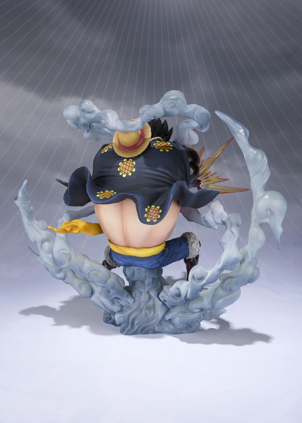 Tamashii Nations Figuarts Zero Monkey D. Luffy Gear 4 figure close up on translucent effect parts