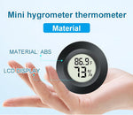 Jedew compact temperature meter displayed next to LR44 batteries