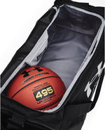 Under Armour Undeniable 5.0 Duffle Bag vented shoe pocket detail