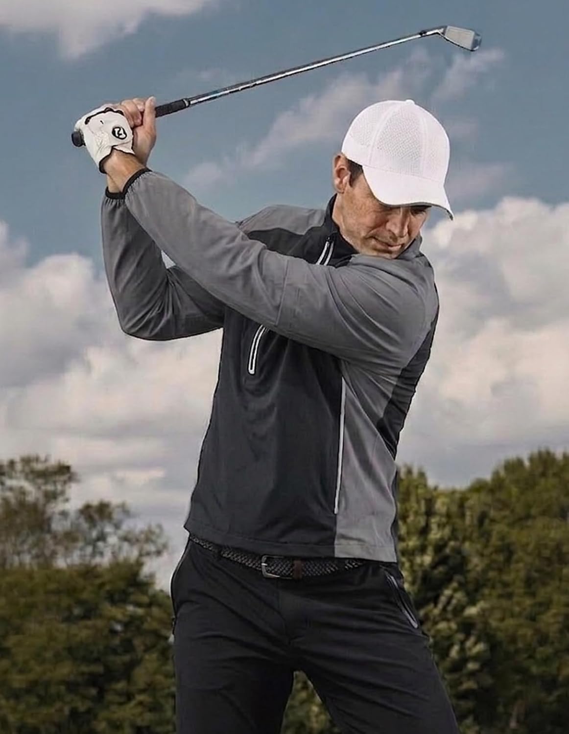 Fit space golf rain jacket half-zip design detail