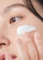 Authentic imported Celimax Derma Nature Relief 150ml cleanser emphasizing its skin barrier repair benefits
